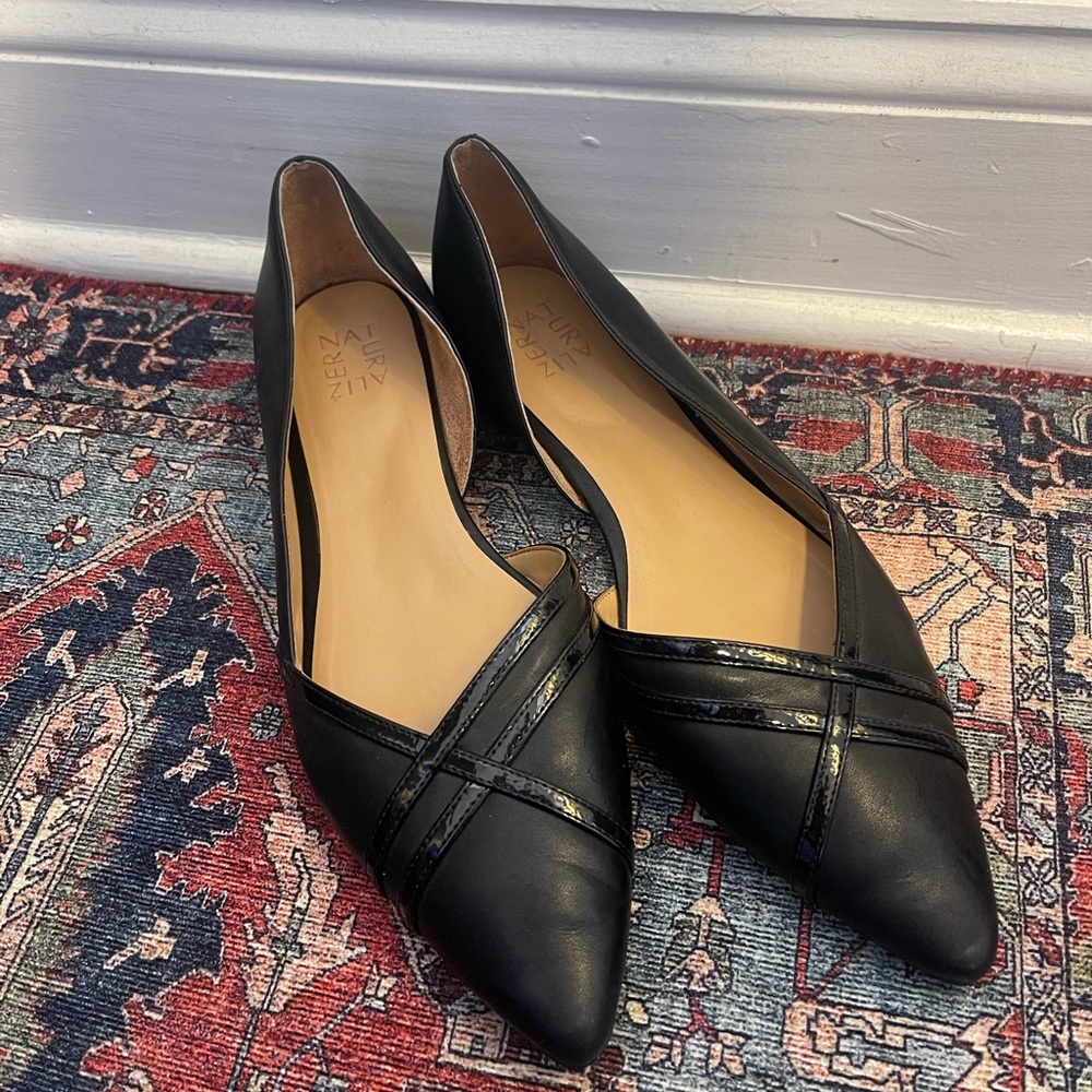 Black Women’s Flats - Dress Shoes